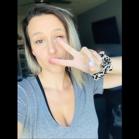 Meet your Posher, Kristen - Picture 6 of 14